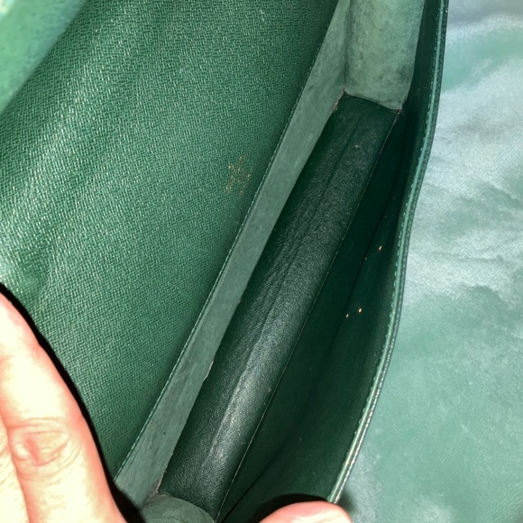 Louis Vuitton Green Taiga Leather Robusto 1 Compartment Briefcase - Picture 10 of 13